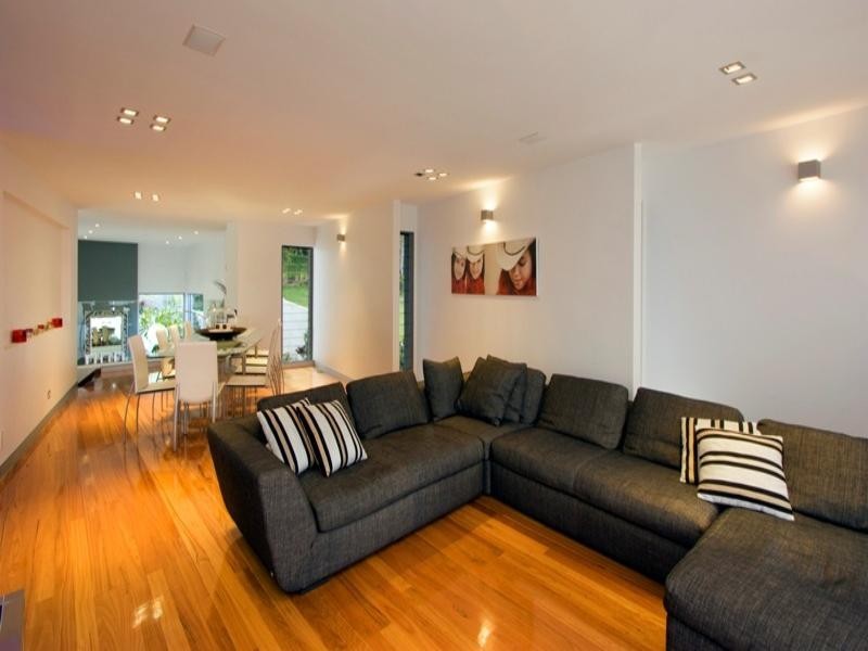 5008 Riverwood Grove, Benowa QLD 4217