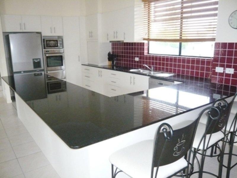 9B Tamborine Street, Mermaid Beach QLD 4218