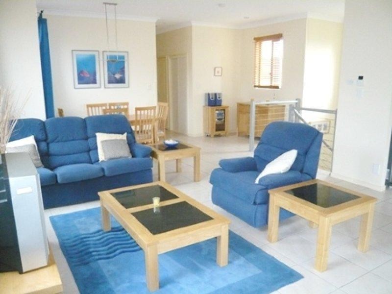 9B Tamborine Street, Mermaid Beach QLD 4218