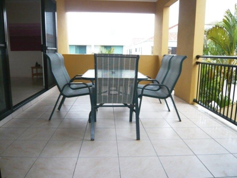 9B Tamborine Street, Mermaid Beach QLD 4218