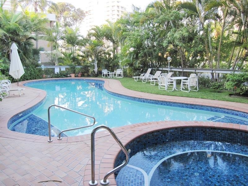 14/117 Old Burleigh Road, Surfers Paradise QLD 4217