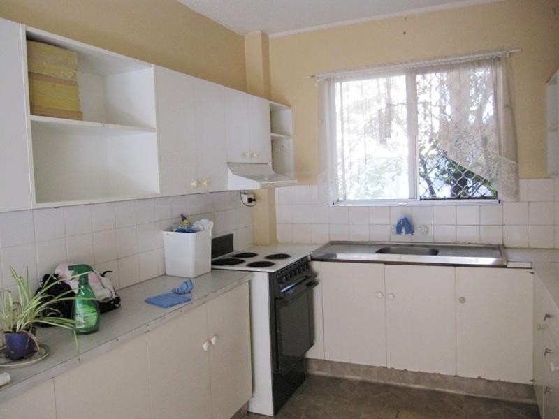 Unit 2/31 Frank Street, Labrador QLD 4215
