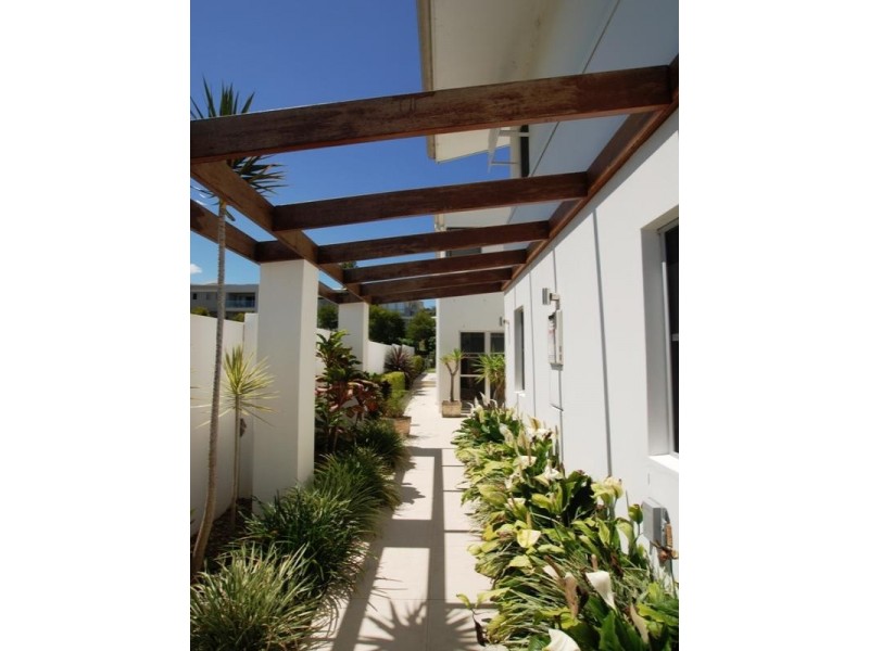 6013A The Boulevarde, Royal Pines Riverside, Benowa QLD 4217