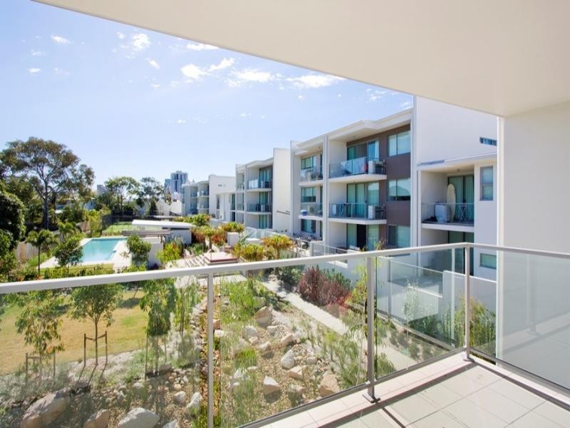 2 ‘Zone’ 9 Crescent Avenue, Mermaid Beach QLD 4218