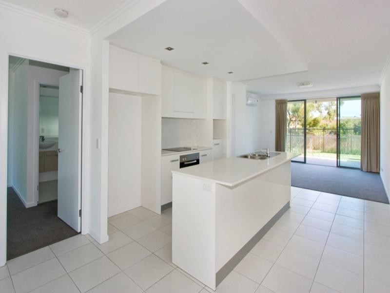 13 ‘Zone’ 9 Crescent Avenue, Mermaid Beach QLD 4218