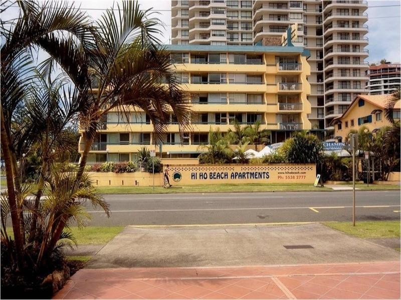 205 ‘Hi Ho Beach Apartments’ 2 Queensland Avenue, Broadbeach QLD 4218