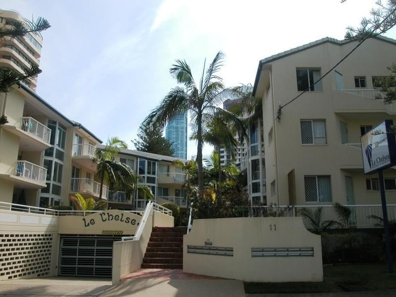 10 ‘Le Chelsea’, 11 Frederick Street, Surfers Paradise QLD 4217