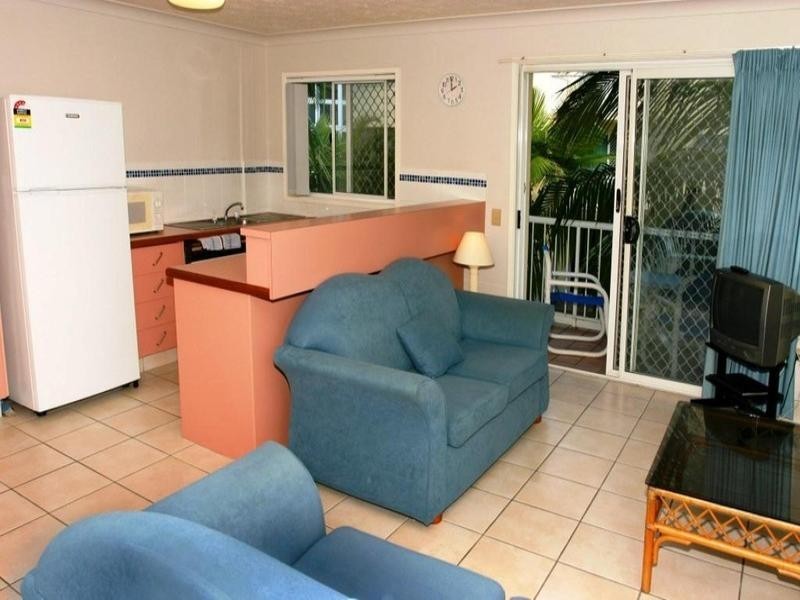 10 ‘Le Chelsea’, 11 Frederick Street, Surfers Paradise QLD 4217