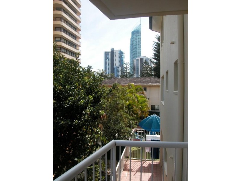 10 ‘Le Chelsea’, 11 Frederick Street, Surfers Paradise QLD 4217