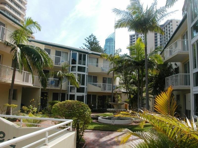 10 ‘Le Chelsea’, 11 Frederick Street, Surfers Paradise QLD 4217