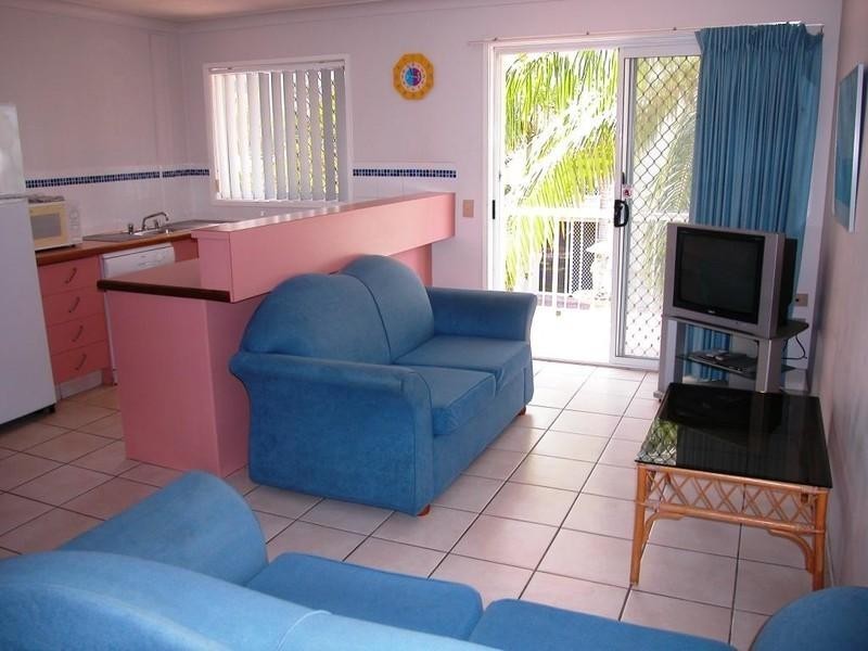 10 ‘Le Chelsea’, 11 Frederick Street, Surfers Paradise QLD 4217