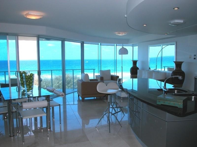 Broadbeach QLD 4218