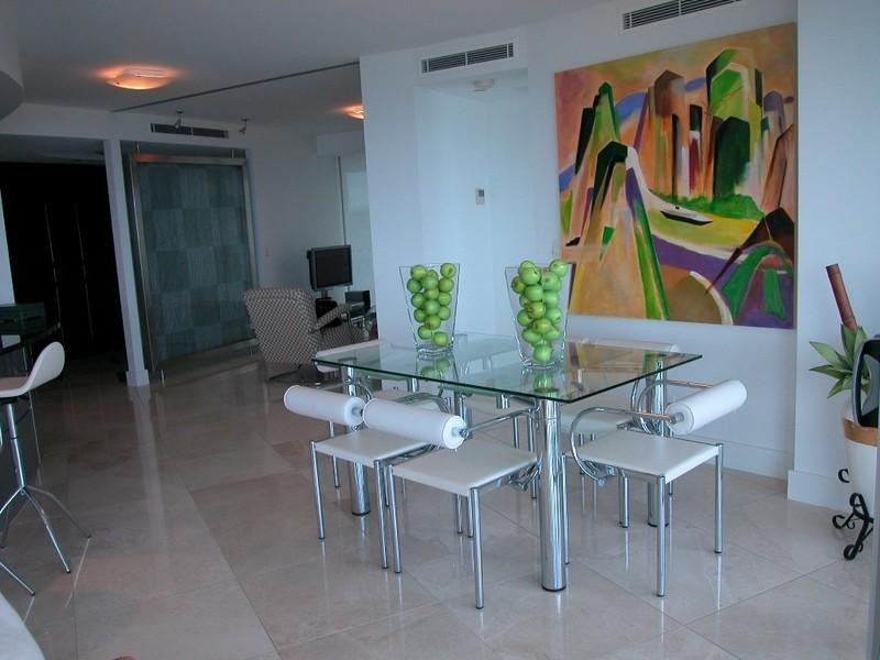 Broadbeach QLD 4218