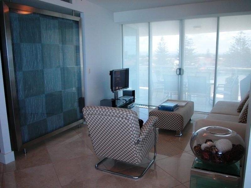 Broadbeach QLD 4218