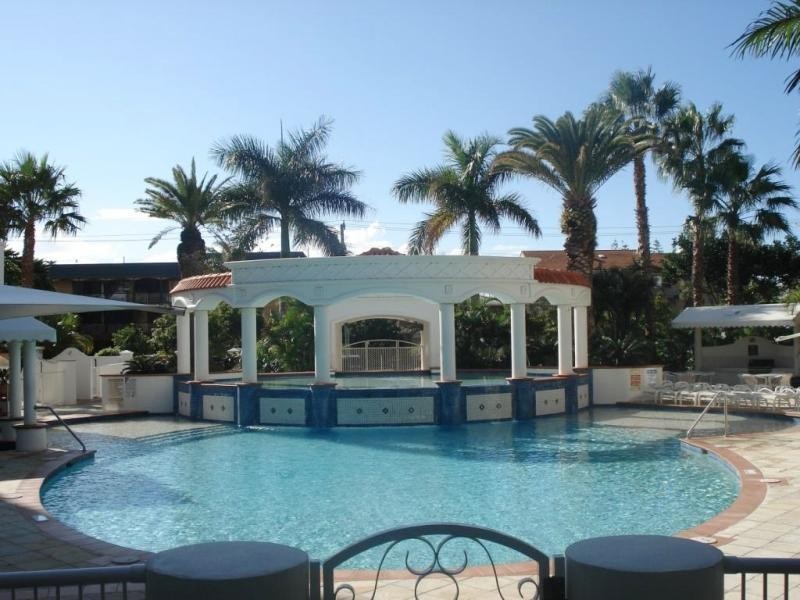 1135/2623 Gold Coast Highway, Broadbeach QLD 4218