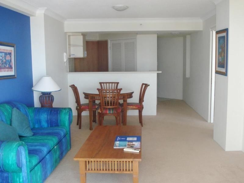 1135/2623 Gold Coast Highway, Broadbeach QLD 4218