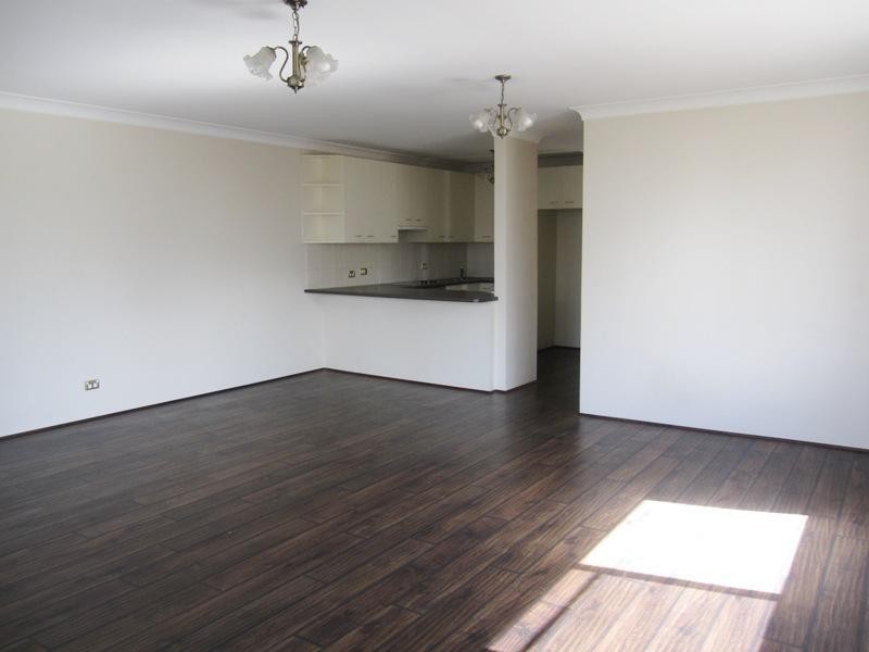 16/21 Armrick Avenue, Broadbeach QLD 4218