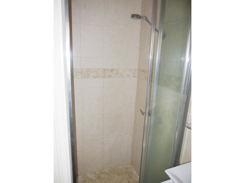 33 Bermuda Street, Broadbeach Waters QLD 4218