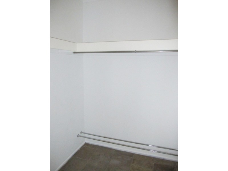 33 Bermuda Street, Broadbeach Waters QLD 4218