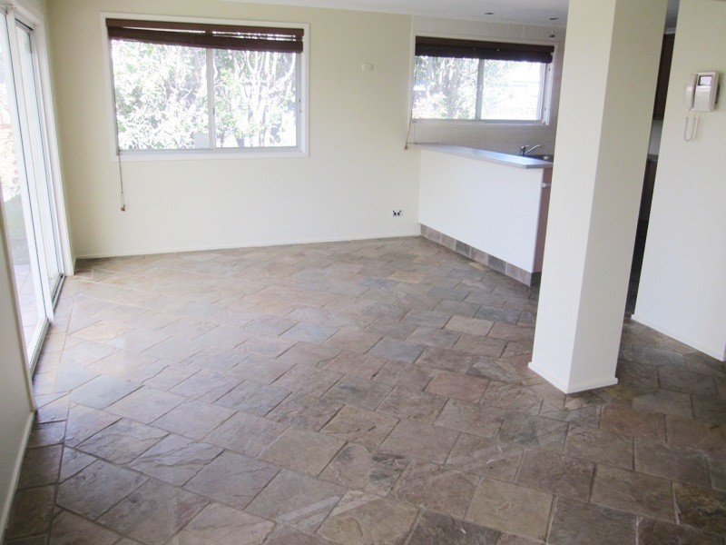 33 Bermuda Street, Broadbeach Waters QLD 4218