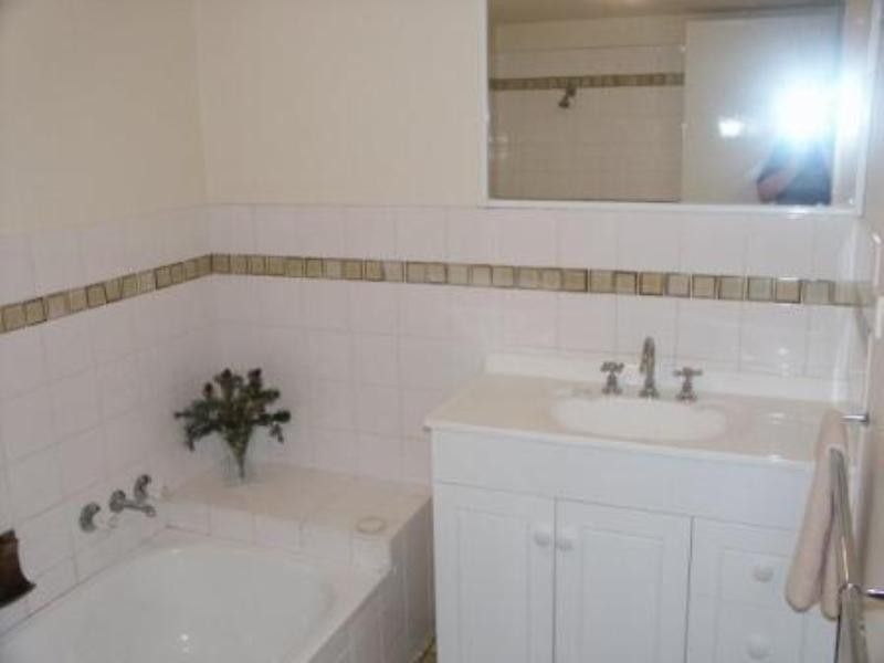 6/210 Scarborough Street, Southport QLD 4215