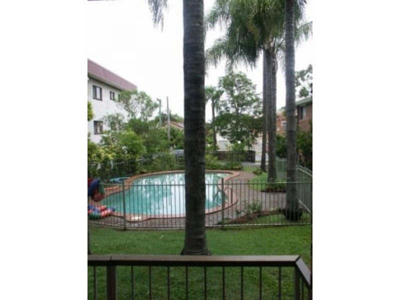 6/210 Scarborough Street, Southport QLD 4215