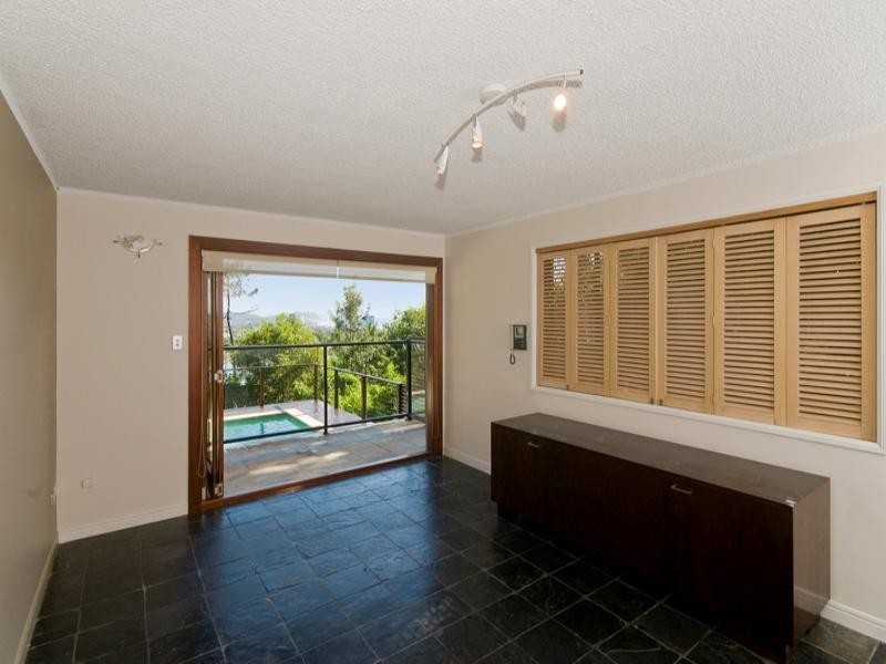 38 Albany Avenue, Currumbin QLD 4223