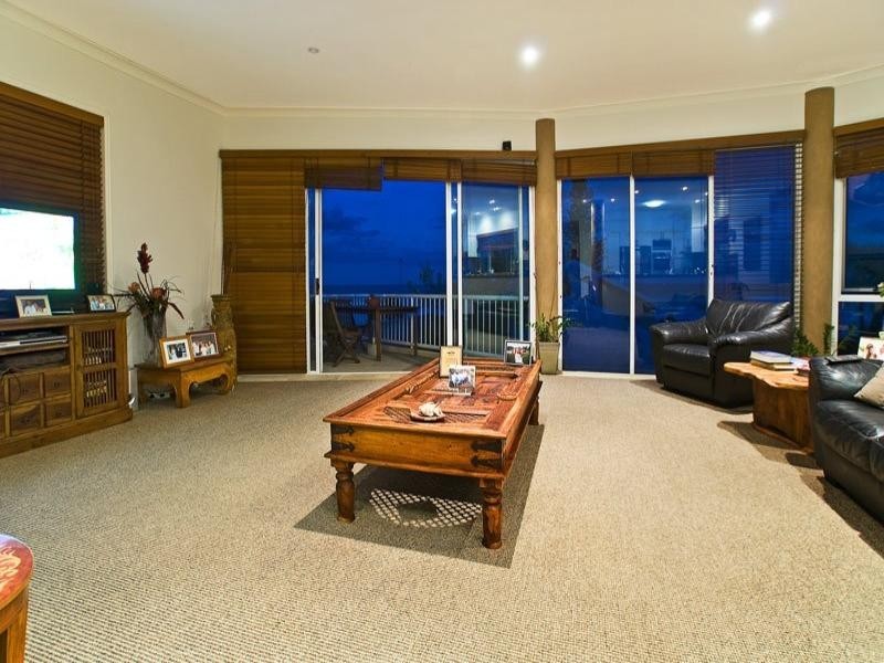 5 Albatross Avenue, Mermaid Beach QLD 4218