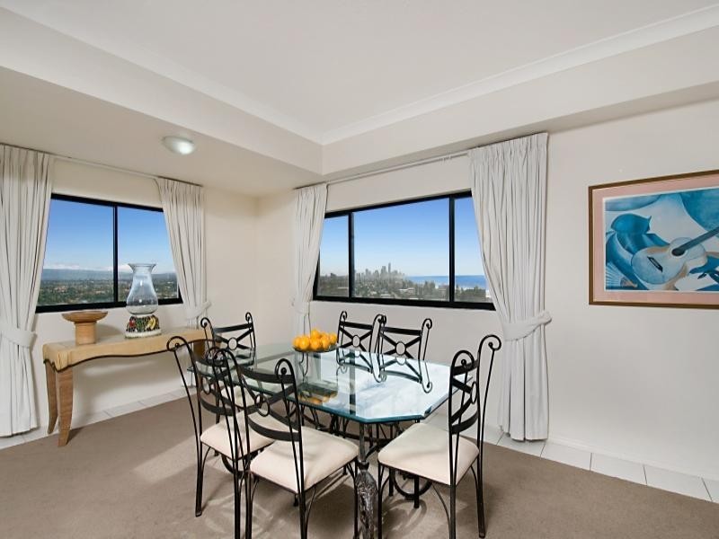 Penthouse Magic Mountain Apartments, Miami QLD 4220