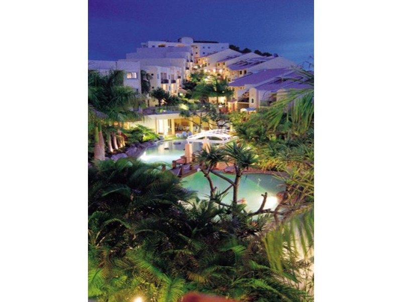 Penthouse Magic Mountain Apartments, Miami QLD 4220