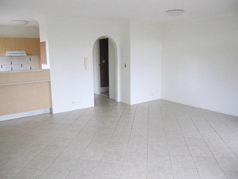 15/24 Second Avenue, Broadbeach QLD 4218