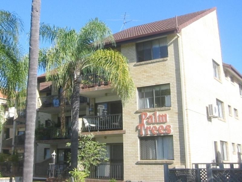 8/16 St Kilda Avenue, Broadbeach QLD 4218