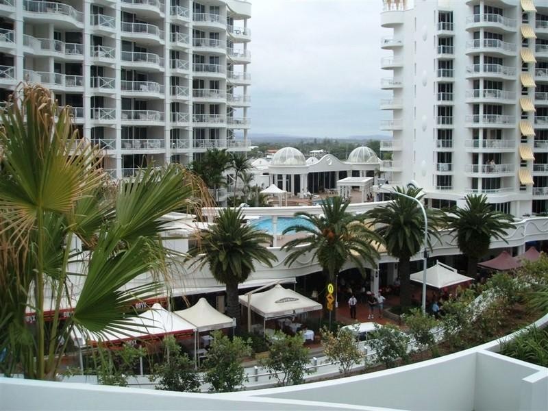 Broadbeach QLD 4218