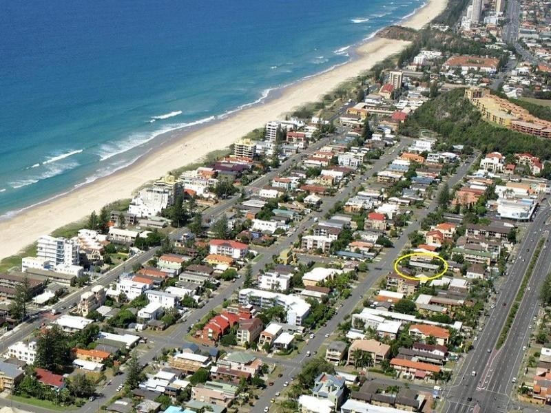 76 Petrel Avenue, Mermaid Beach QLD 4218