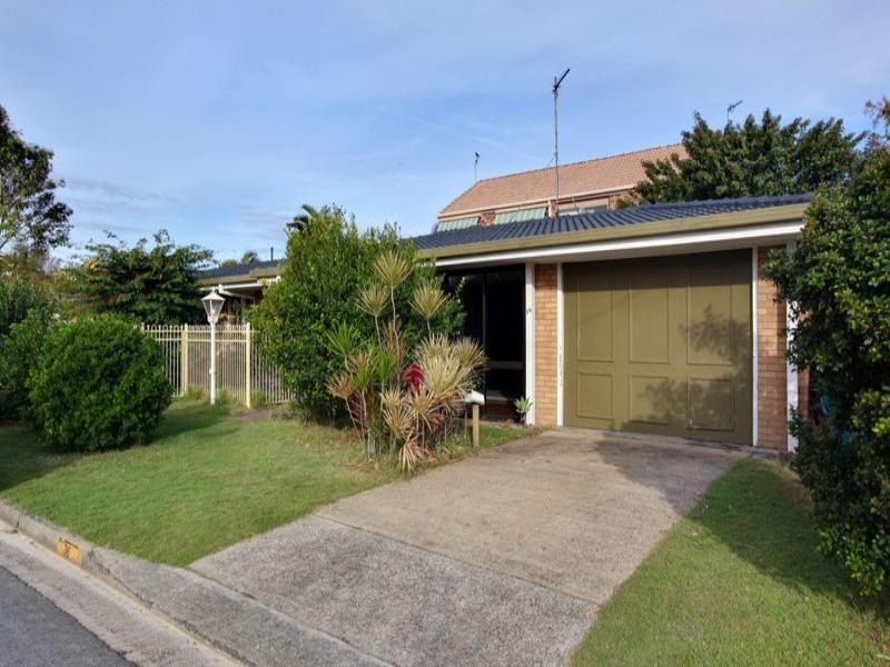 76 Petrel Avenue, Mermaid Beach QLD 4218