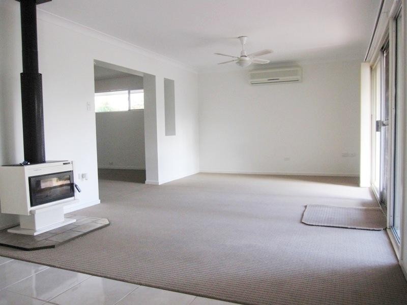 11 Platypus Avenue, Sorrento QLD 4217