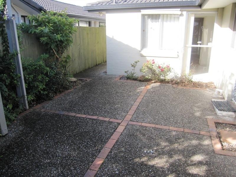 11 Platypus Avenue, Sorrento QLD 4217