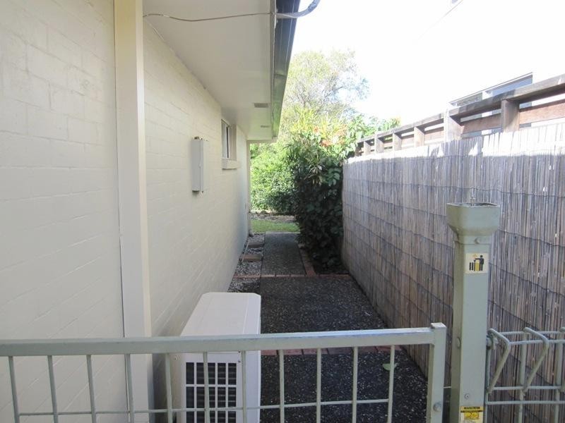 11 Platypus Avenue, Sorrento QLD 4217