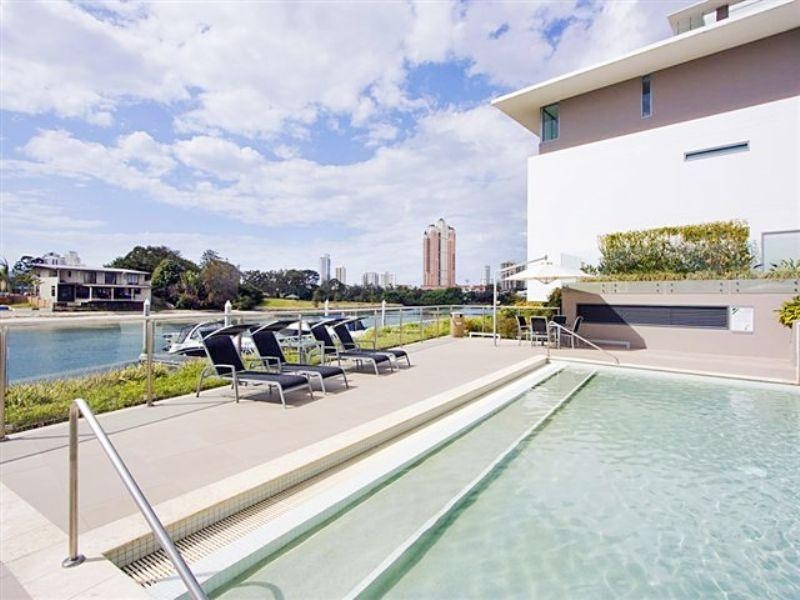 2315 33 Te Peters Drive, Broadbeach QLD 4218