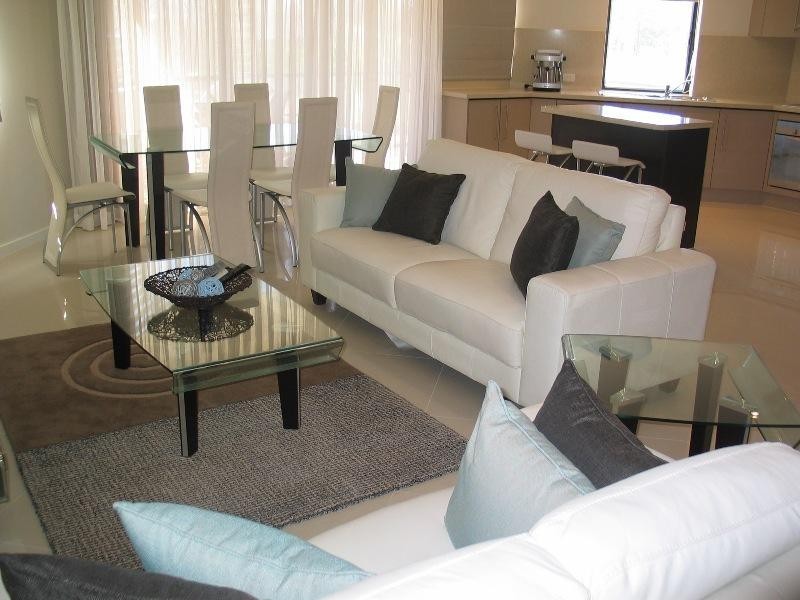 1-7 ‘Wings on Surf’ 160 Surf Parade, Broadbeach QLD 4218