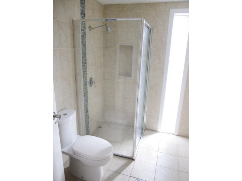 2/6 Macaw Avenue, Miami QLD 4220