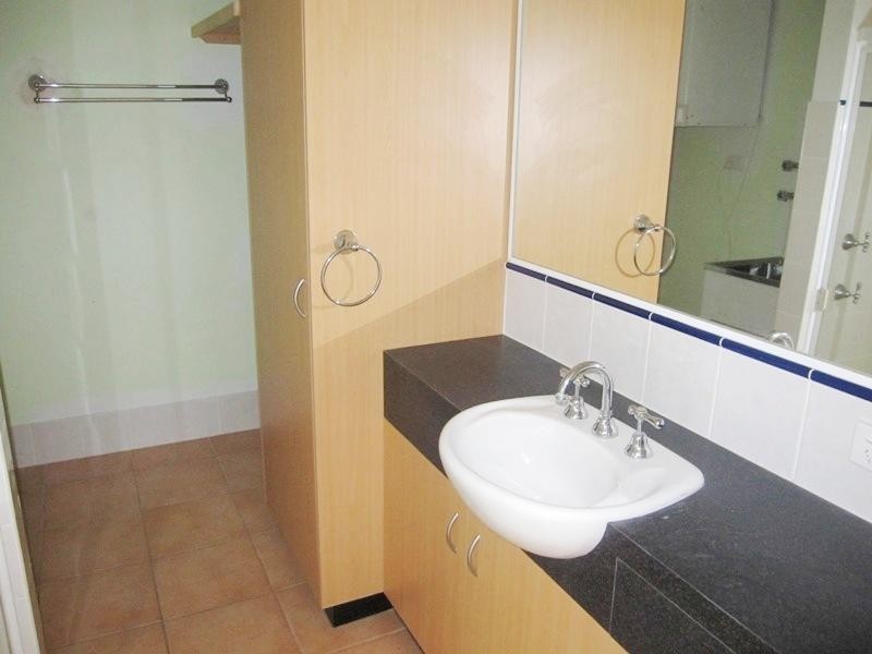 9/10 Aubrey Street, Surfers Paradise QLD 4217