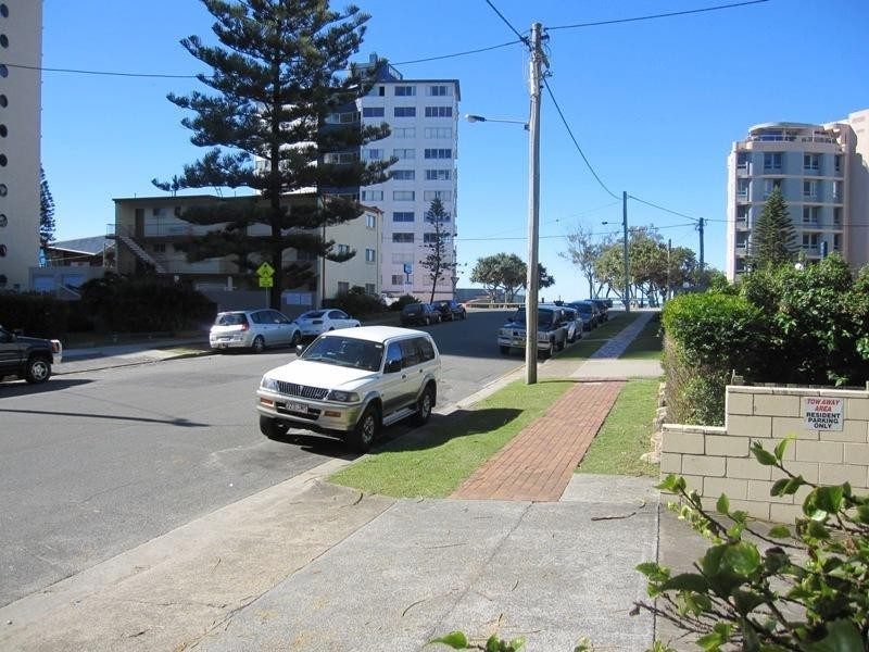 9/10 Aubrey Street, Surfers Paradise QLD 4217