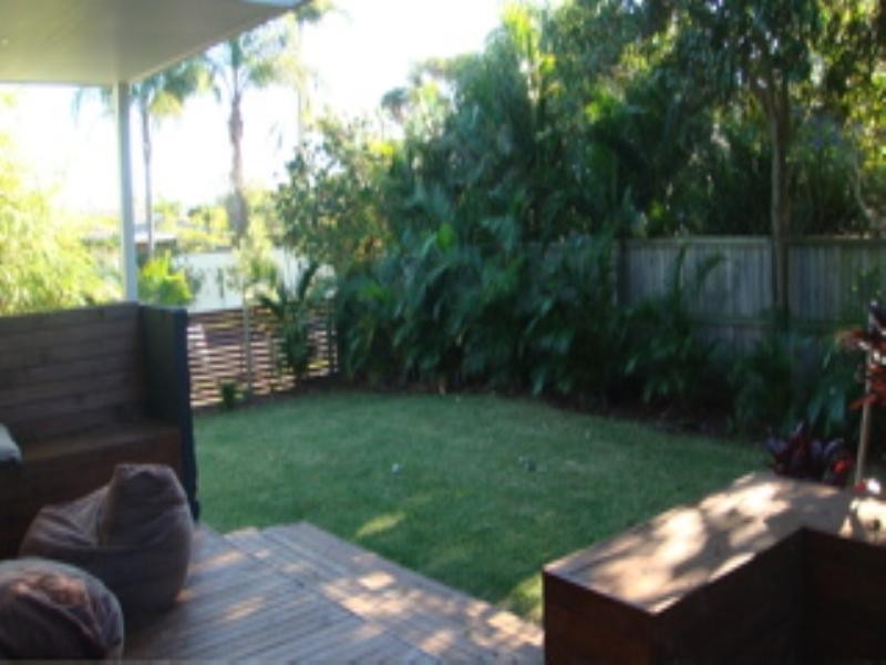 26 Allambi Avenue, Broadbeach Waters QLD 4218