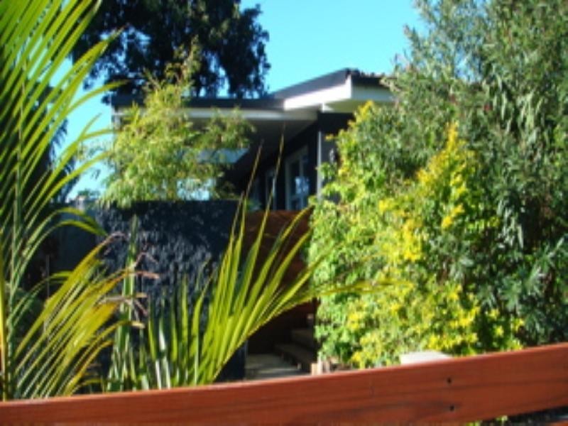 26 Allambi Avenue, Broadbeach Waters QLD 4218