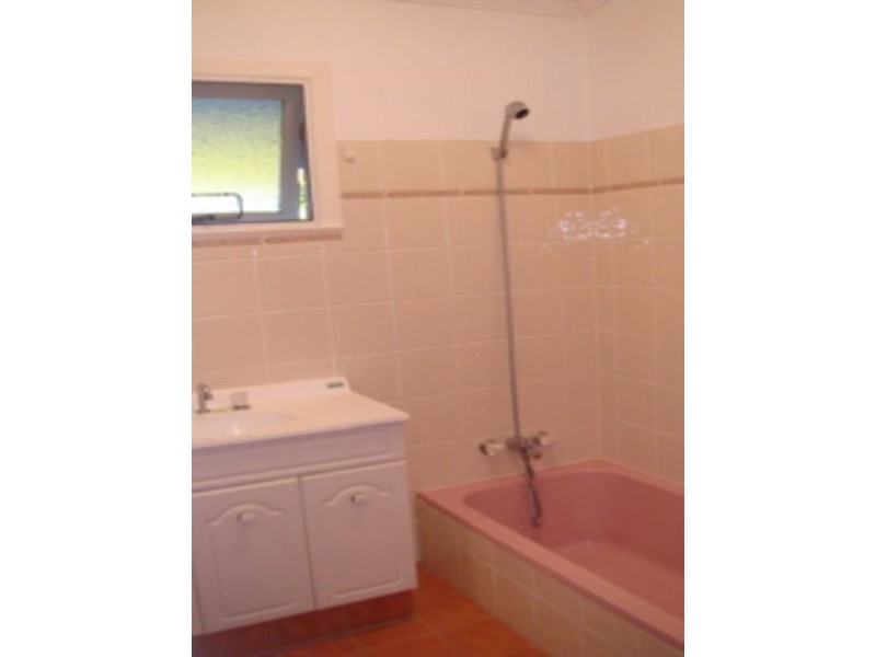 26 Allambi Avenue, Broadbeach Waters QLD 4218