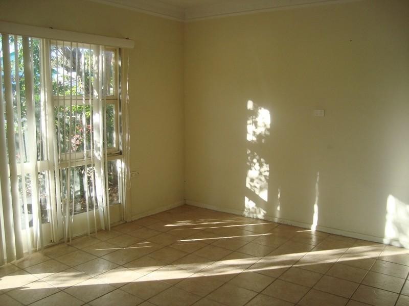 1/96 Frank Street, Labrador QLD 4215