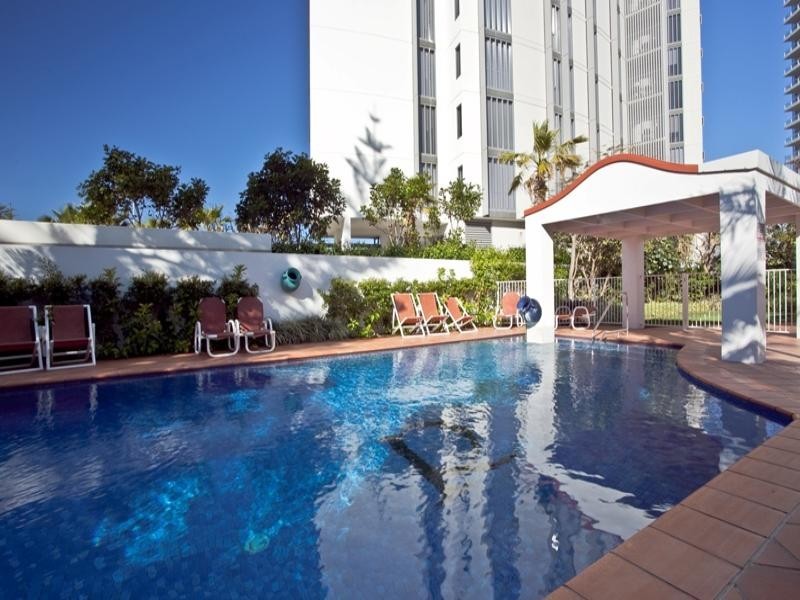 501 ‘Ritz on the Beach’ 8 Philip Avenue, Broadbeach QLD 4218