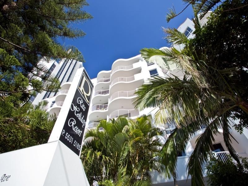 501 ‘Ritz on the Beach’ 8 Philip Avenue, Broadbeach QLD 4218