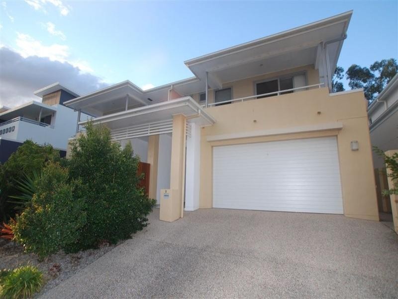 1012 A and B Lakeview Terrace, Benowa QLD 4217